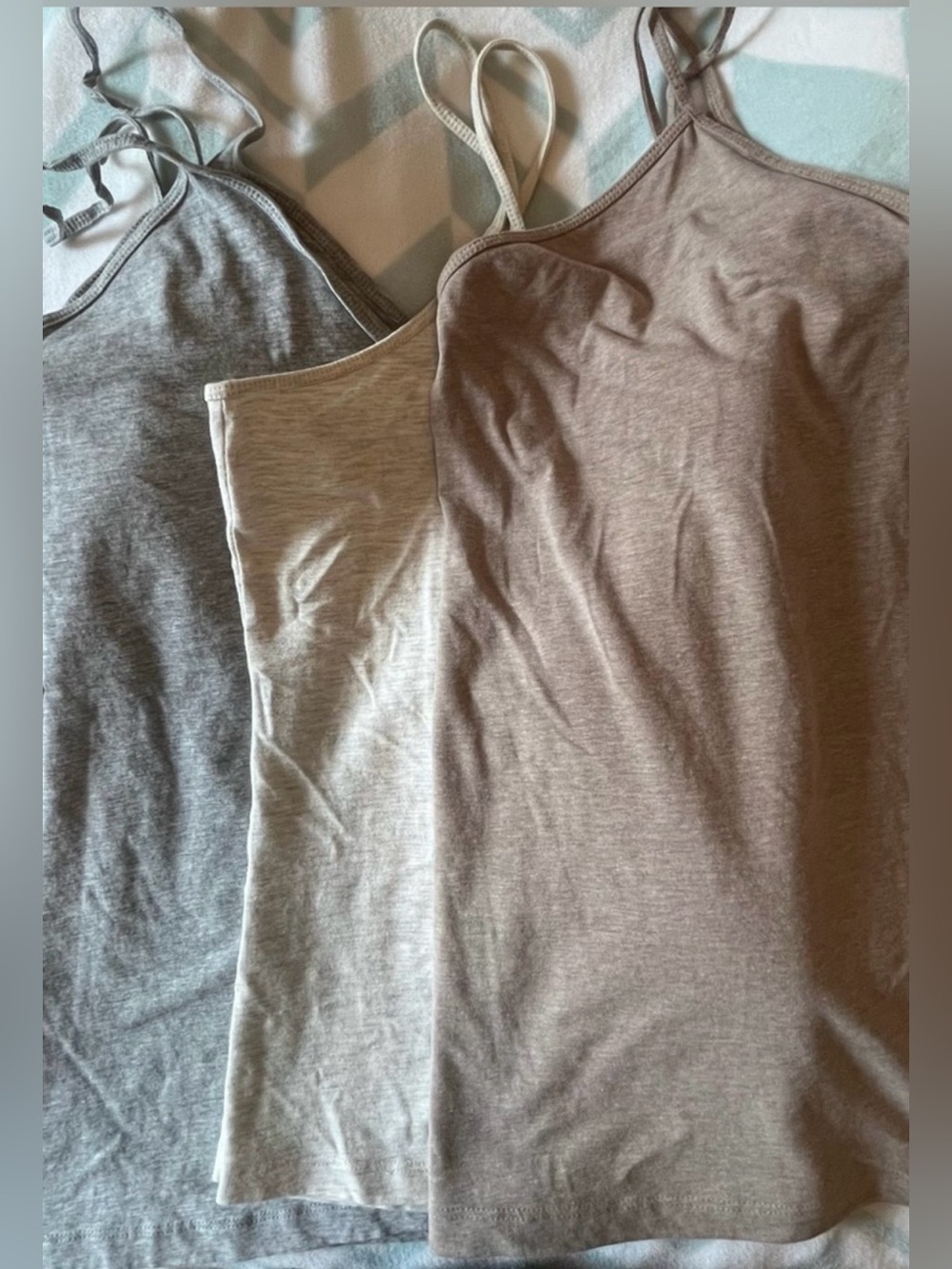 2/25$ H&M 3 Pack Classic Cotton Blend Tanks in Heather Gray, Oatmeal, Light Bro